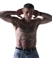 Muskler och en fin kropp kan du få om du fastar och tränar samtidigt